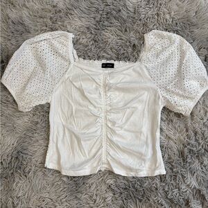 NWOT GAP White Eyelet Puff Sleeve Blouse